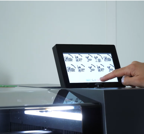 デスクトップ型レーザーマシン