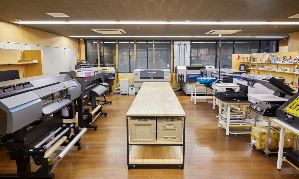 本社ショールーム1Fの展示フロアの写真